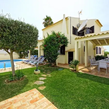 فيلة Gale Sleeps 8 Pool Air Con Wifi *
