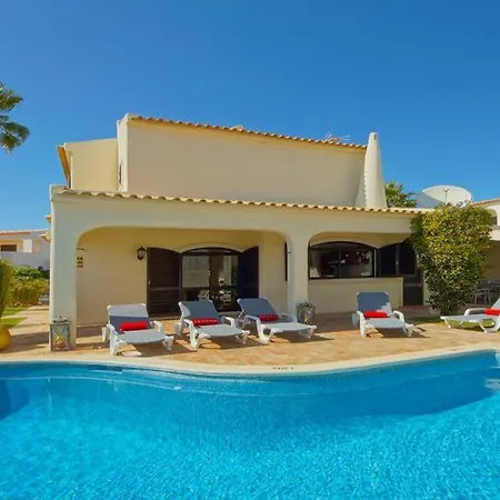 Gale Sleeps 8 Pool Air Con Wifi * Patroves